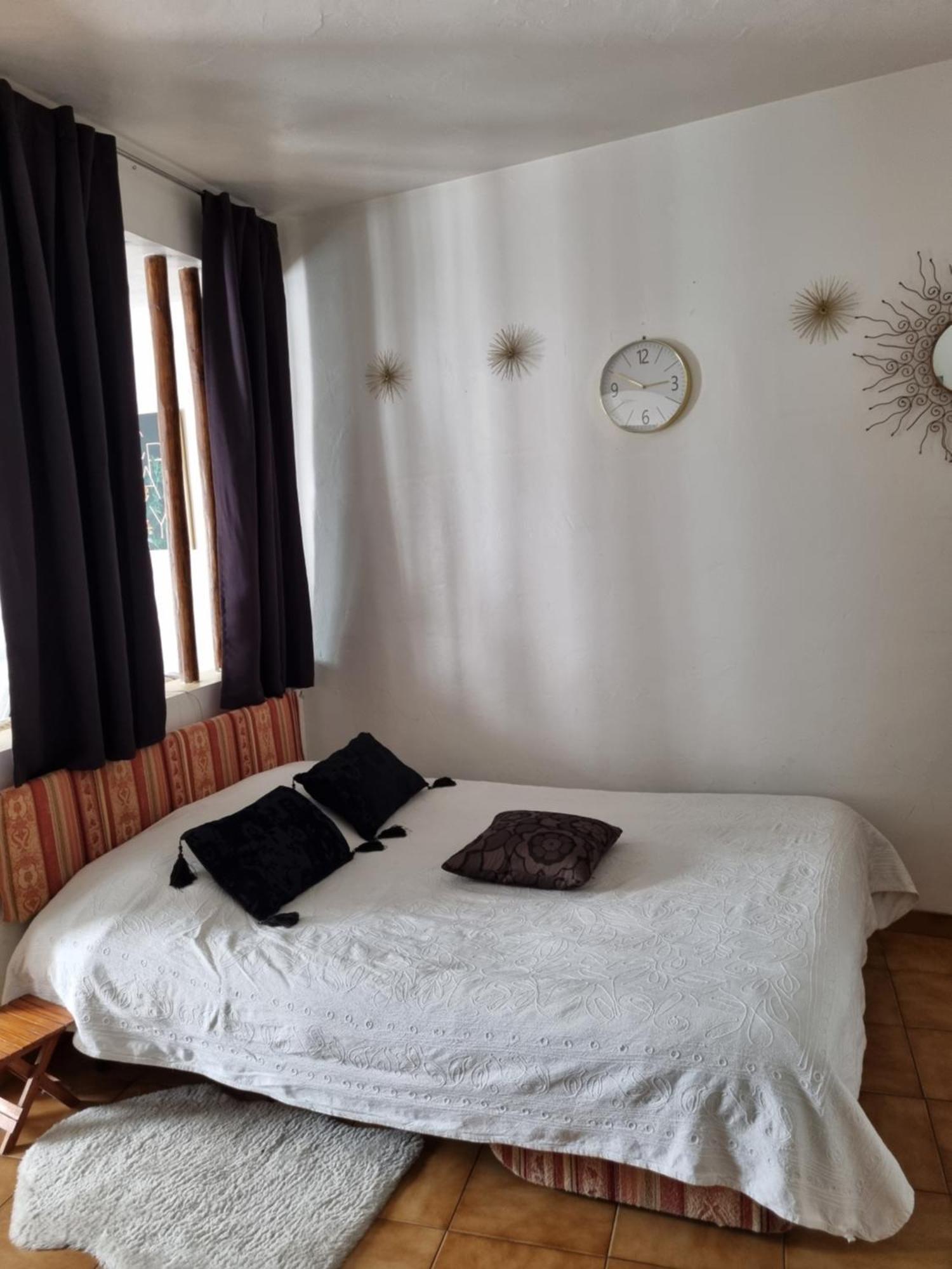Logement Equipe Grimaud Extérieur photo